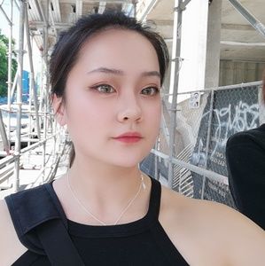 Meet your Posher, Vivienne